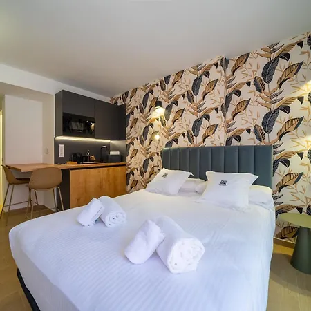 Smart Guest house *