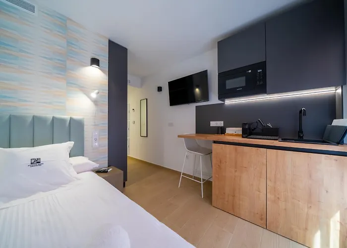 Smart Affittacamere 3*